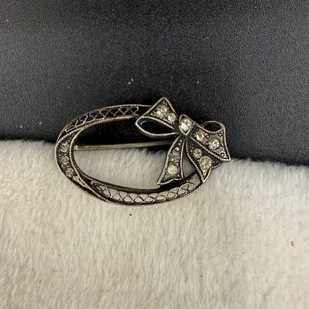 Vintage Estate Brooch Silver Paste Rhinestone Filigree Bow Oval